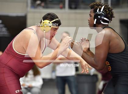 Thumbnail 3 in UIL 6A Regional Championships photogallery.