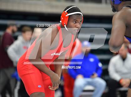 Thumbnail 2 in UIL 6A Regional Championships photogallery.