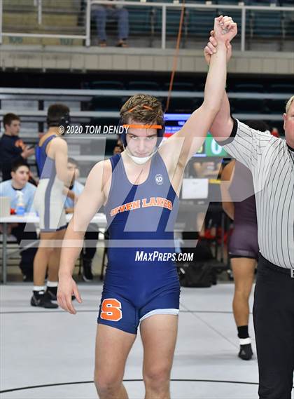Thumbnail 3 in UIL 6A Regional Championships photogallery.