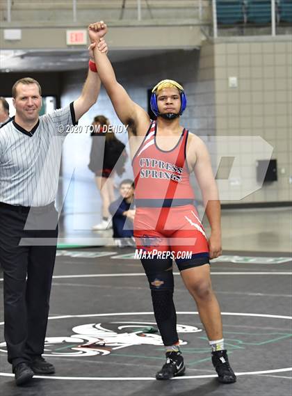 Thumbnail 3 in UIL 6A Regional Championships photogallery.