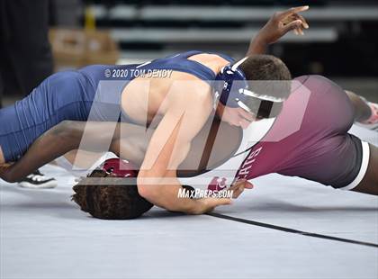 Thumbnail 3 in UIL 6A Regional Championships photogallery.
