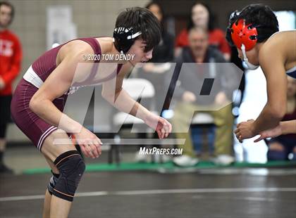 Thumbnail 2 in UIL 6A Regional Championships photogallery.