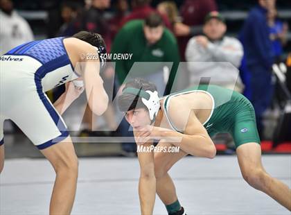 Thumbnail 2 in UIL 6A Regional Championships photogallery.