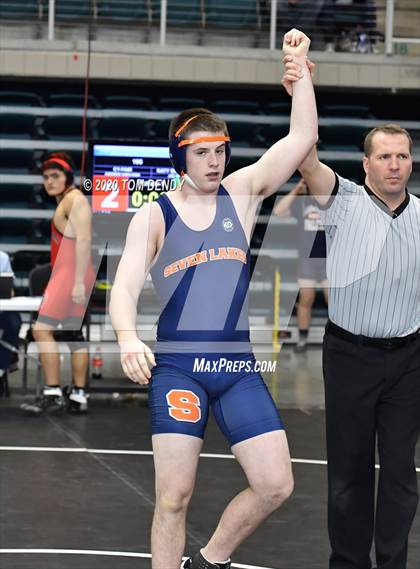 Thumbnail 1 in UIL 6A Regional Championships photogallery.