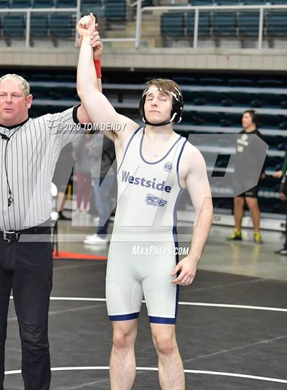 Thumbnail 1 in UIL 6A Regional Championships photogallery.