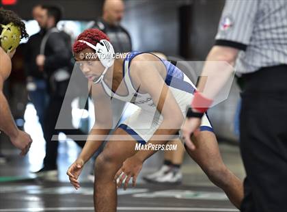 Thumbnail 3 in UIL 6A Regional Championships photogallery.