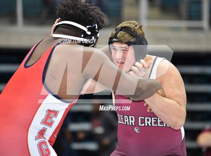 Thumbnail 2 in UIL 6A Regional Championships photogallery.
