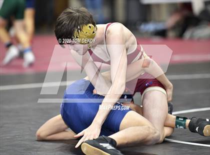 Thumbnail 2 in UIL 6A Regional Championships photogallery.