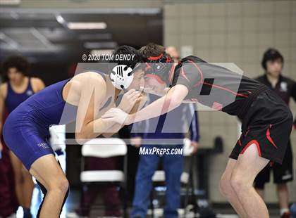 Thumbnail 1 in UIL 6A Regional Championships photogallery.