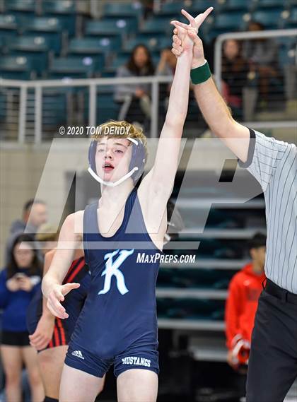 Thumbnail 1 in UIL 6A Regional Championships photogallery.