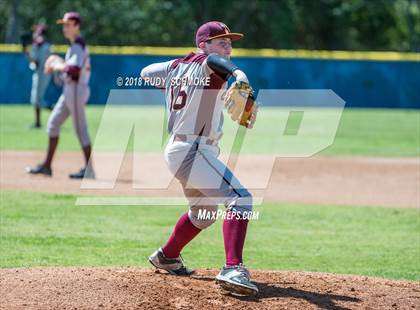 Thumbnail 3 in de Toledo vs. Temecula Prep (Lions Tournament) photogallery.