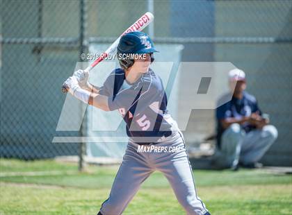 Thumbnail 3 in de Toledo vs. Temecula Prep (Lions Tournament) photogallery.