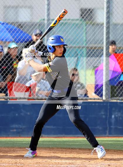 Thumbnail 1 in Warren vs. La Mirada photogallery.