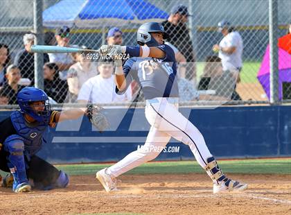 Thumbnail 2 in Warren vs. La Mirada photogallery.