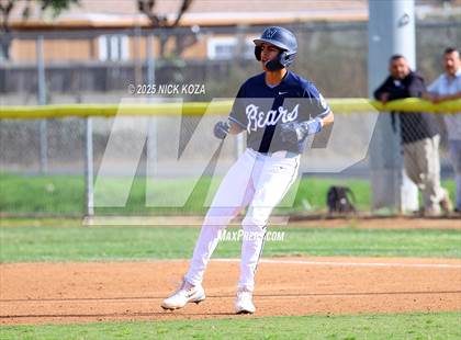 Thumbnail 3 in Warren vs. La Mirada photogallery.