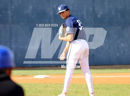 Thumbnail 3 in Warren vs. La Mirada photogallery.