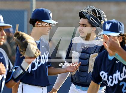 Thumbnail 2 in Warren vs. La Mirada photogallery.