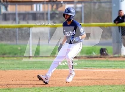 Thumbnail 2 in Warren vs. La Mirada photogallery.