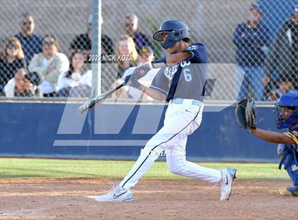 Thumbnail 2 in Warren vs. La Mirada photogallery.