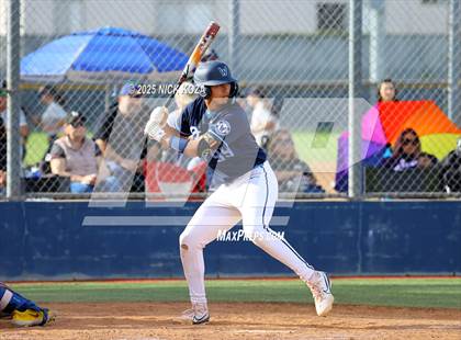 Thumbnail 1 in Warren vs. La Mirada photogallery.