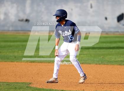 Thumbnail 1 in Warren vs. La Mirada photogallery.