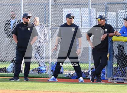 Thumbnail 2 in Warren vs. La Mirada photogallery.