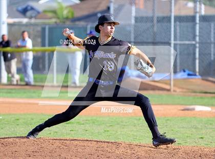 Thumbnail 3 in Warren vs. La Mirada photogallery.