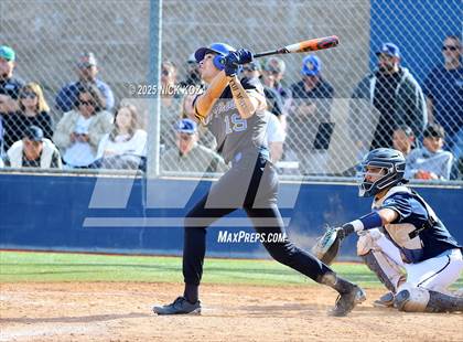 Thumbnail 2 in Warren vs. La Mirada photogallery.