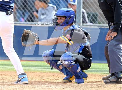 Thumbnail 2 in Warren vs. La Mirada photogallery.