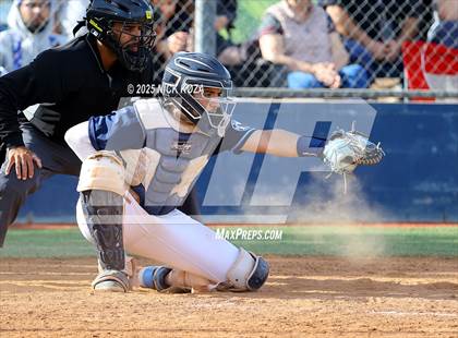 Thumbnail 3 in Warren vs. La Mirada photogallery.