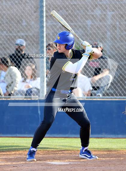 Thumbnail 2 in Warren vs. La Mirada photogallery.