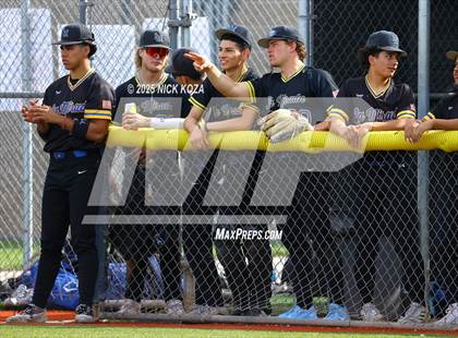 Thumbnail 3 in Warren vs. La Mirada photogallery.