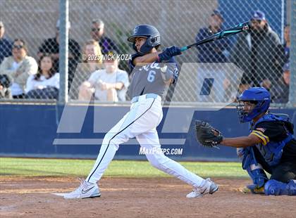 Thumbnail 1 in Warren vs. La Mirada photogallery.