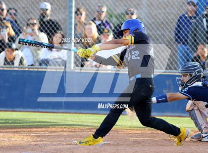 Thumbnail 1 in Warren vs. La Mirada photogallery.