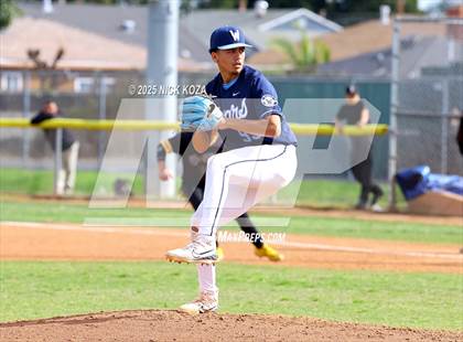 Thumbnail 2 in Warren vs. La Mirada photogallery.
