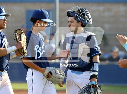 Thumbnail 1 in Warren vs. La Mirada photogallery.