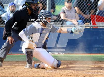 Thumbnail 1 in Warren vs. La Mirada photogallery.