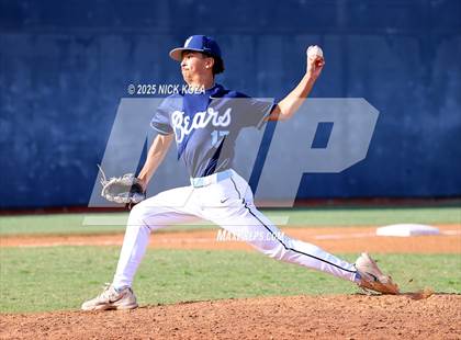Thumbnail 1 in Warren vs. La Mirada photogallery.