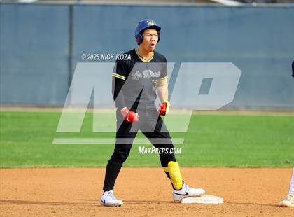 Thumbnail 1 in Warren vs. La Mirada photogallery.