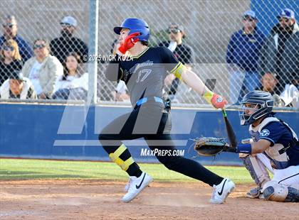 Thumbnail 3 in Warren vs. La Mirada photogallery.