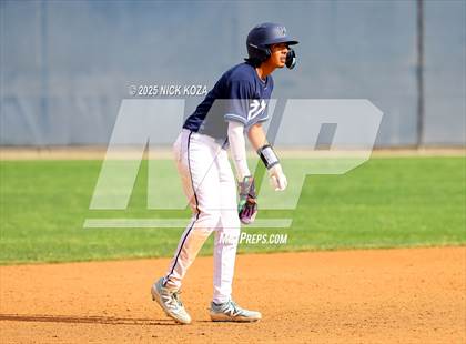 Thumbnail 1 in Warren vs. La Mirada photogallery.