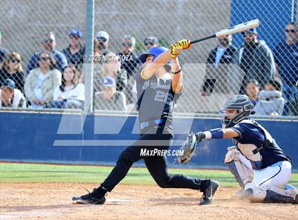 Thumbnail 3 in Warren vs. La Mirada photogallery.