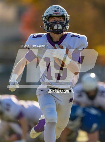 Thumbnail 3 in Wilmington @ Newman Central Catholic (IHSA 2A Second Round Playoff) photogallery.