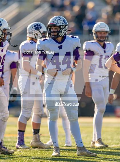 Thumbnail 1 in Wilmington @ Newman Central Catholic (IHSA 2A Second Round Playoff) photogallery.