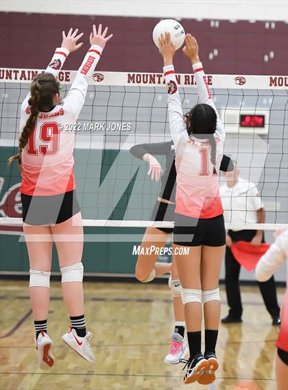 Thumbnail 2 in St. Johns vs.Trivium Prep (AIA 2A Semifinal) photogallery.