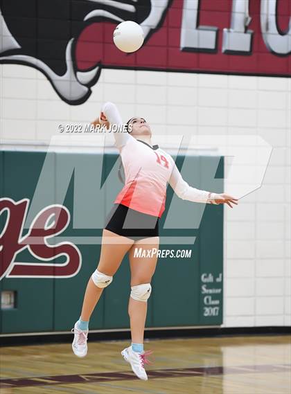 Thumbnail 2 in St. Johns vs.Trivium Prep (AIA 2A Semifinal) photogallery.