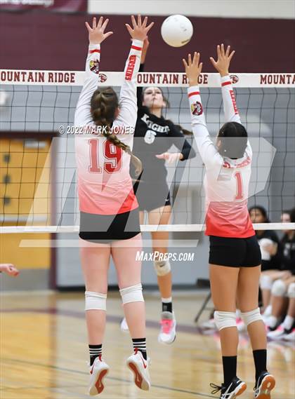 Thumbnail 3 in St. Johns vs.Trivium Prep (AIA 2A Semifinal) photogallery.