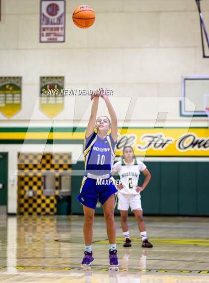 Thumbnail 3 in Nordhoff @ Moorpark photogallery.