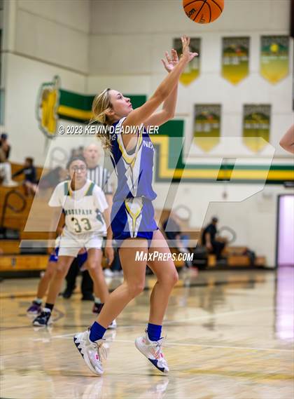 Thumbnail 1 in Nordhoff @ Moorpark photogallery.
