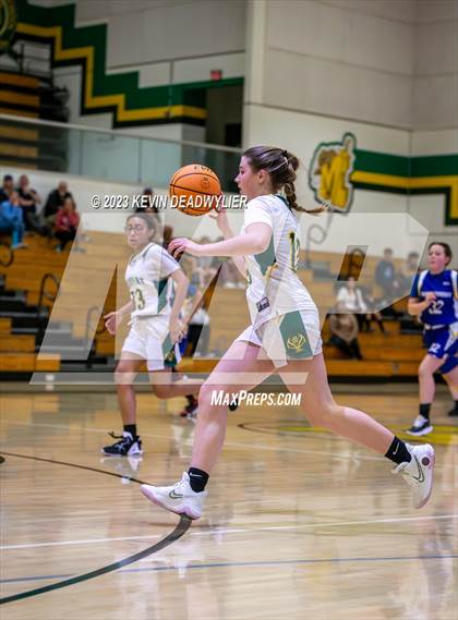Thumbnail 3 in Nordhoff @ Moorpark photogallery.